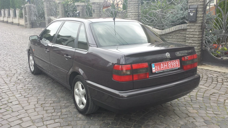 Volkswagen Passat GT 3