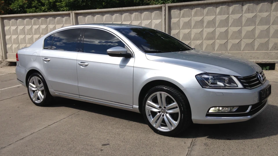 Volkswagen Passat Highline 2.0 TDI 4