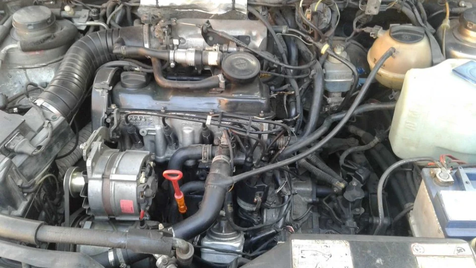 Volkswagen Passat металік 1.8 інжектор