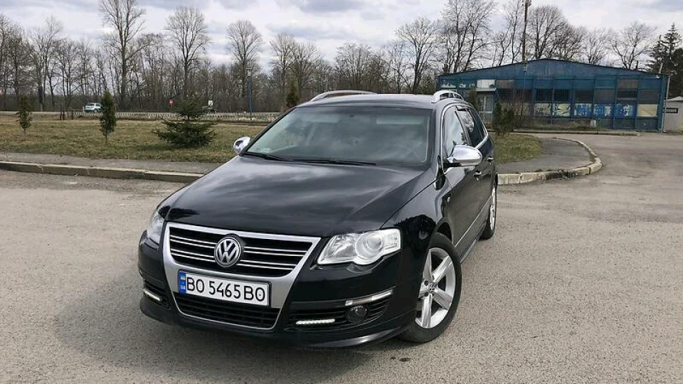 Volkswagen Passat R- LINE 2.0 TDI 4MOTION 2