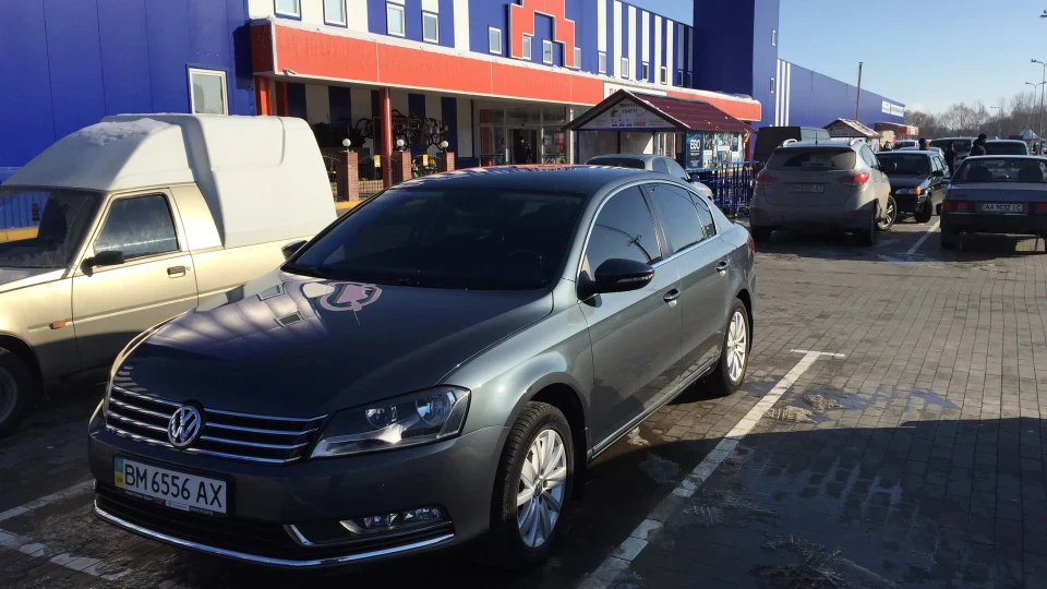 Volkswagen Passat Сіра 1.8 T Comfort Plus 2