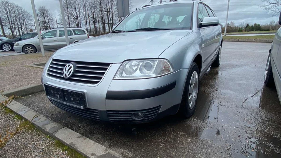 Volkswagen Passat сірий VAG-ON
