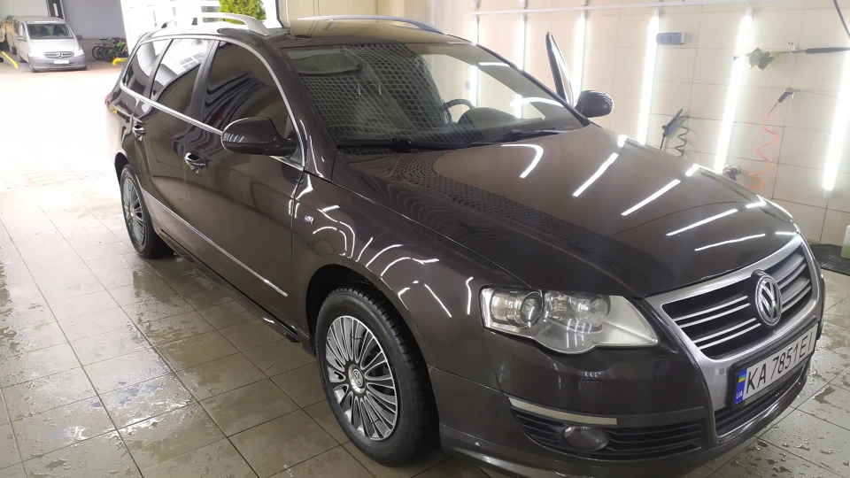 Volkswagen Passat Шиколадний маленький тан 4