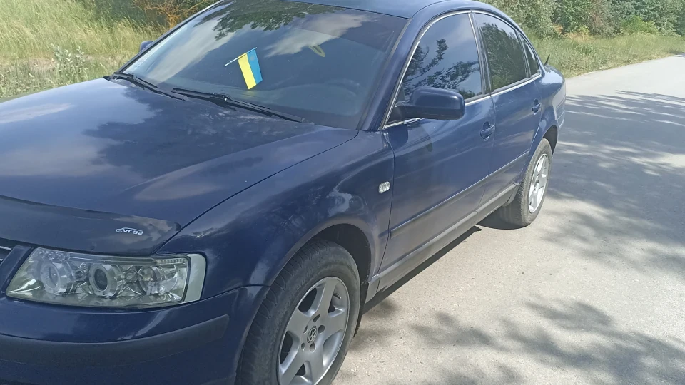 Volkswagen Passat Синій, просто синій