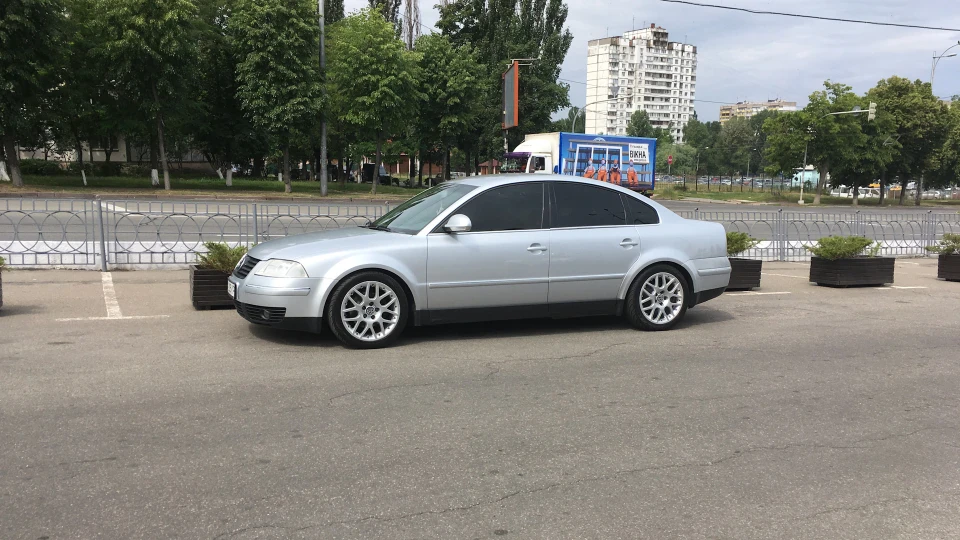 Volkswagen Passat SS 5