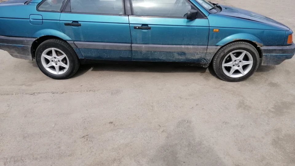 Volkswagen Passat Traktor 4