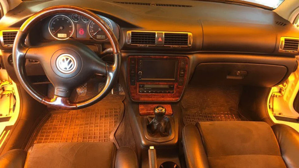 Volkswagen Passat Weißer Krokodil 5