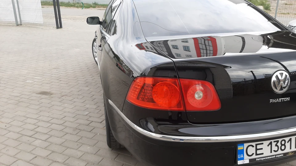 Volkswagen Phaeton 2