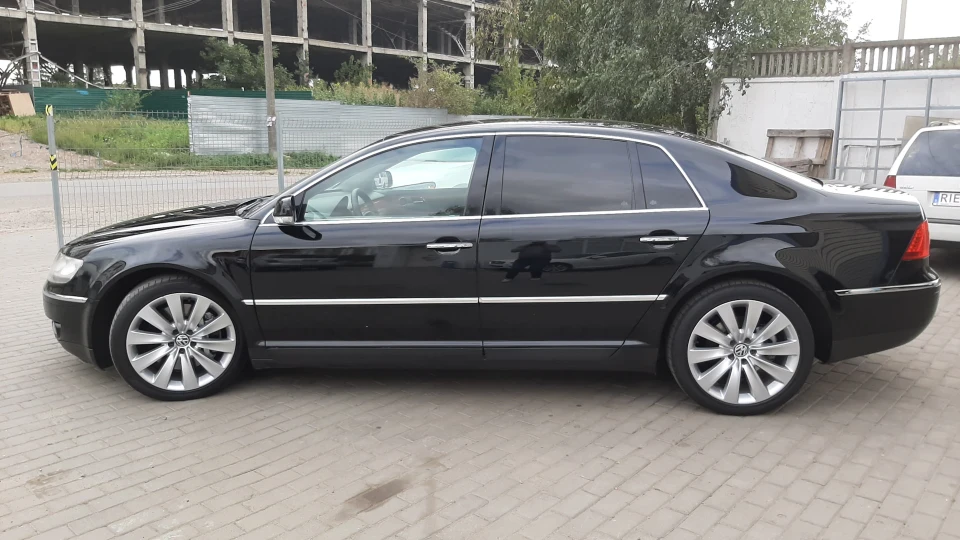 Volkswagen Phaeton 3