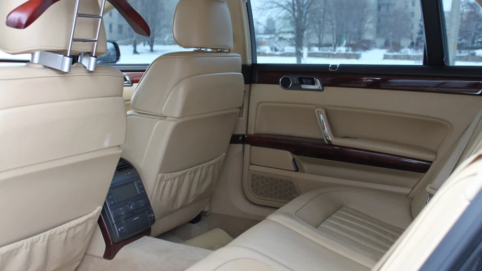 Volkswagen Phaeton 4.2 2