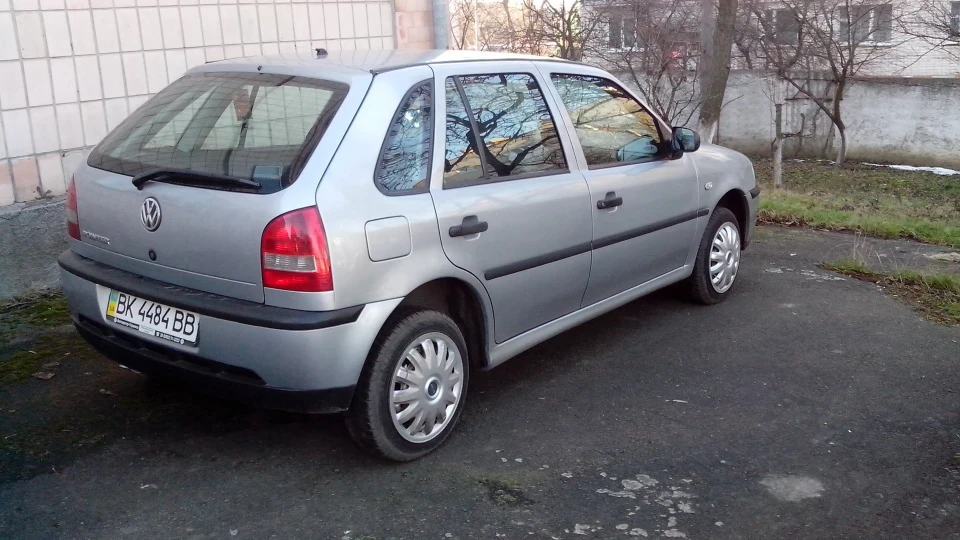 Volkswagen Pointer 2