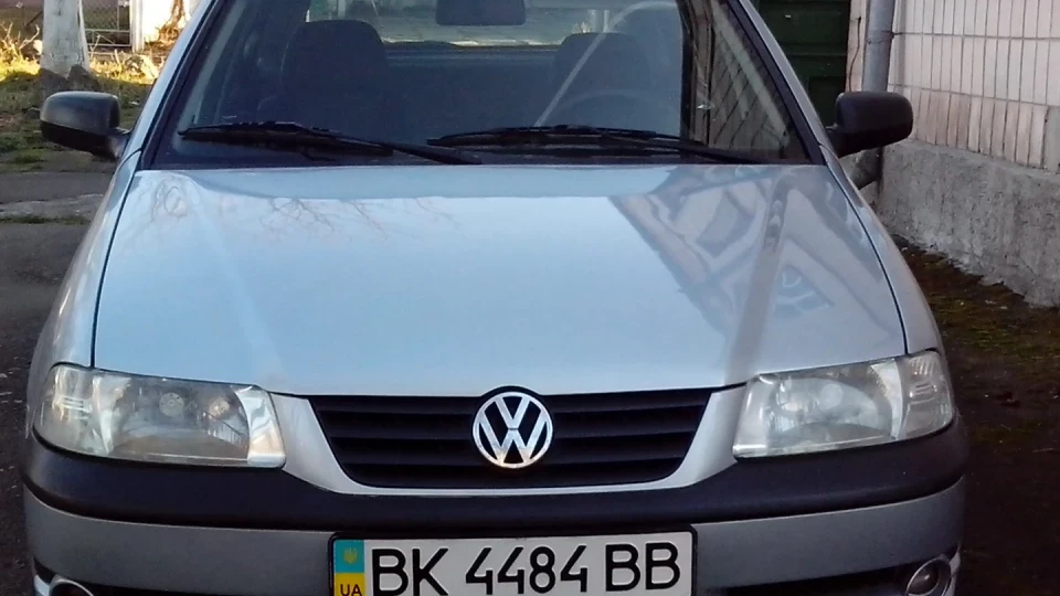 Volkswagen Pointer 4