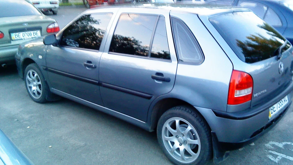 Volkswagen Pointer 1,8i 3