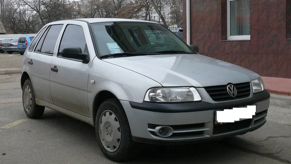 Volkswagen Pointer 99 шалених конячок)
