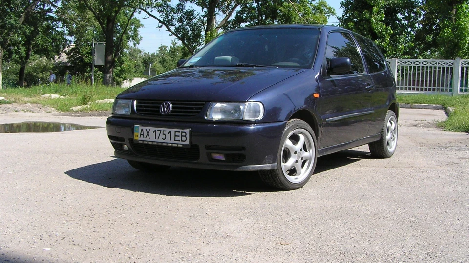 Volkswagen Polo Hatchback 4