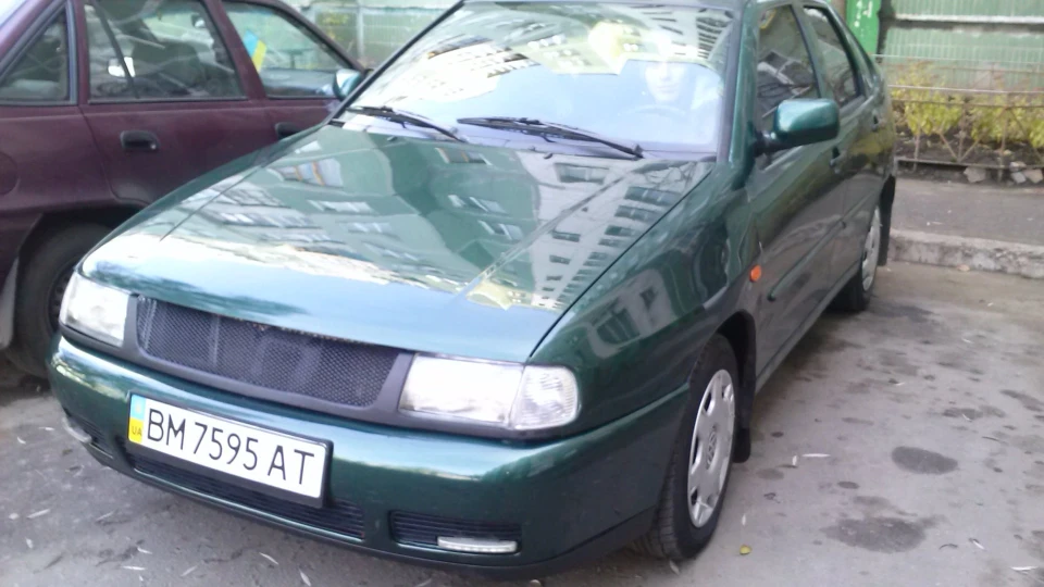 Volkswagen Polo Hatchback 3