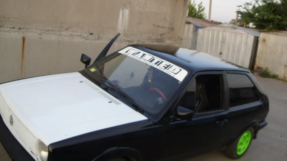 Volkswagen Polo Hatchback 2