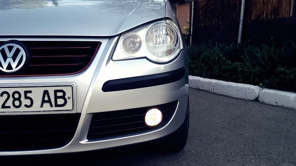Volkswagen Polo Hatchback 2