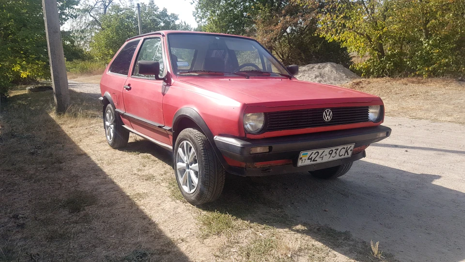 Volkswagen Polo Hatchback 2