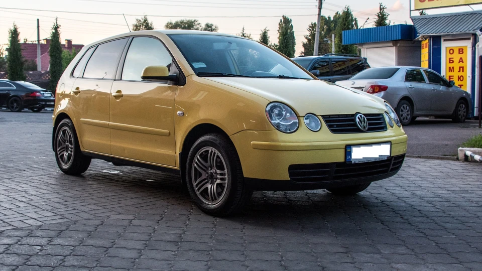 Volkswagen Polo Hatchback 2