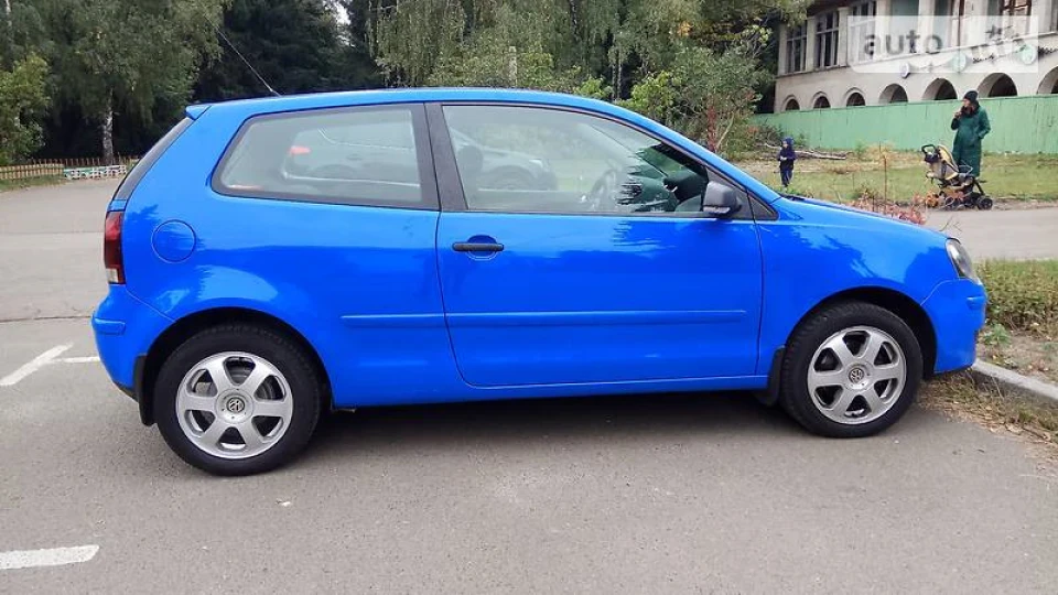Volkswagen Polo Hatchback 2