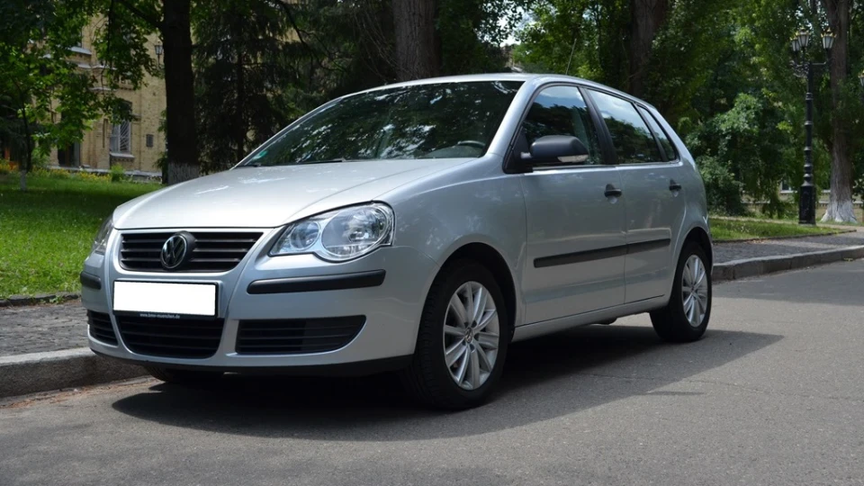 Volkswagen Polo Hatchback 2