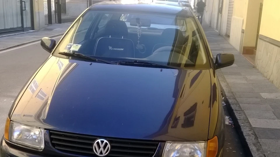 Volkswagen Polo Hatchback 2
