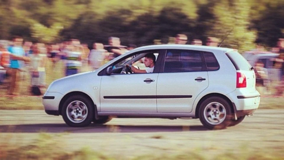 Volkswagen Polo Hatchback 2