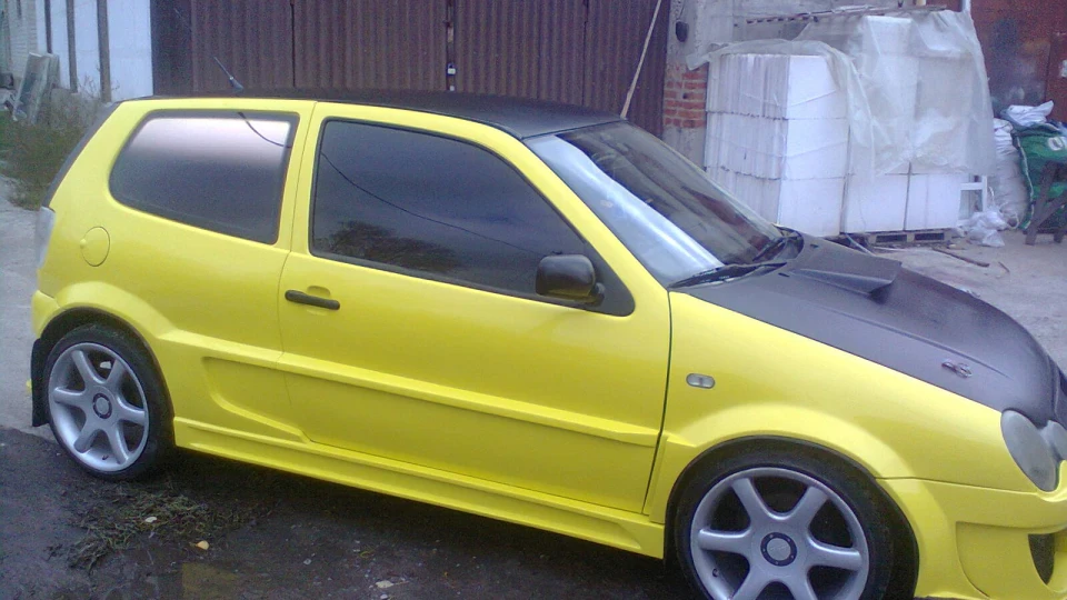 Volkswagen Polo Hatchback 2