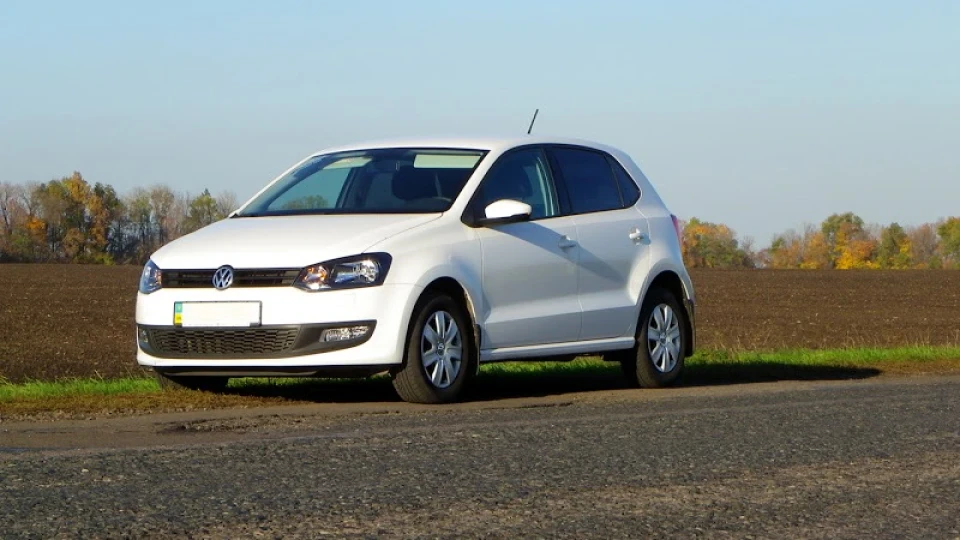 Volkswagen Polo Hatchback 2