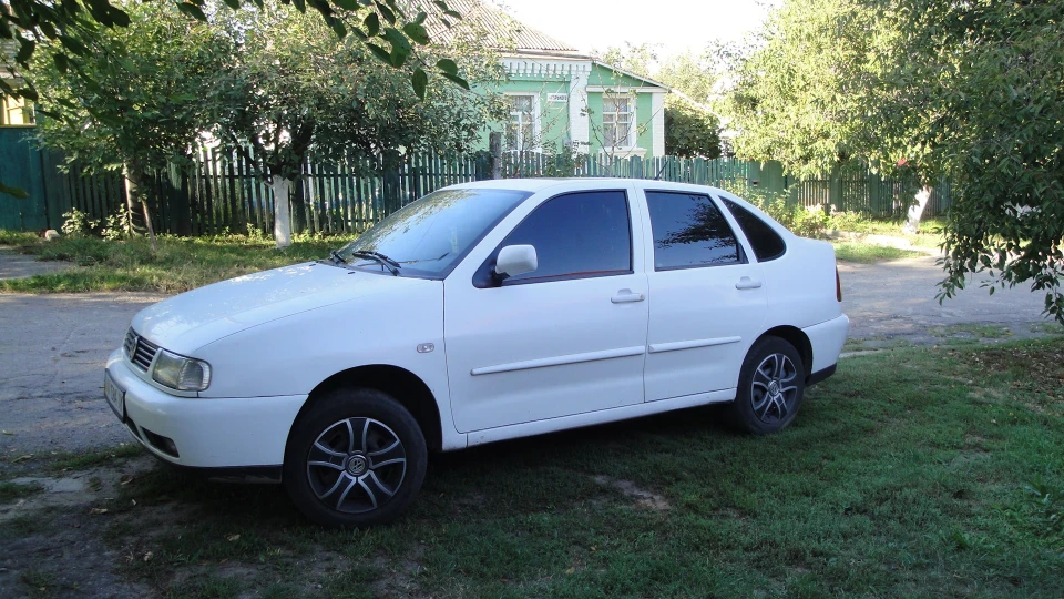Volkswagen Polo Hatchback