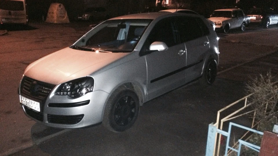 Volkswagen Polo Hatchback 2