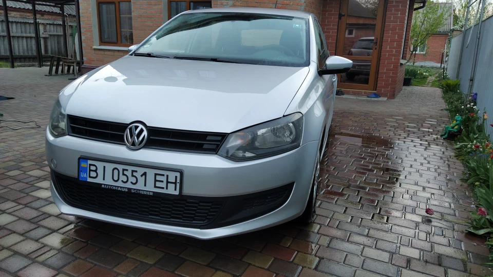 Volkswagen Polo Hatchback 0,5 от v6 4