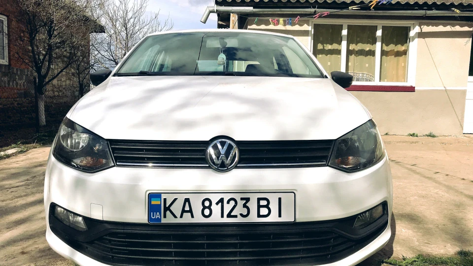 Volkswagen Polo Hatchback 1.2 TSI Trendline 4