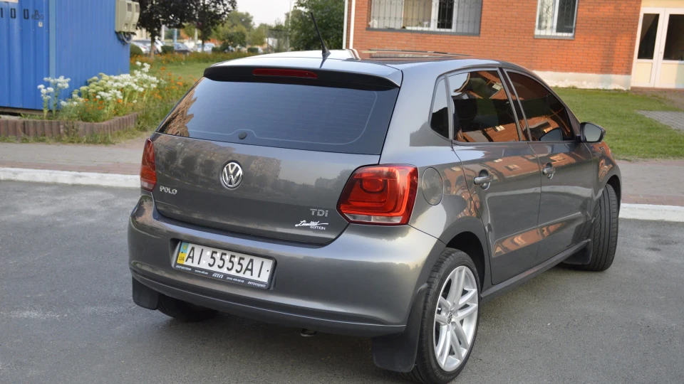 Volkswagen Polo Hatchback 1,2 turbo disel 2