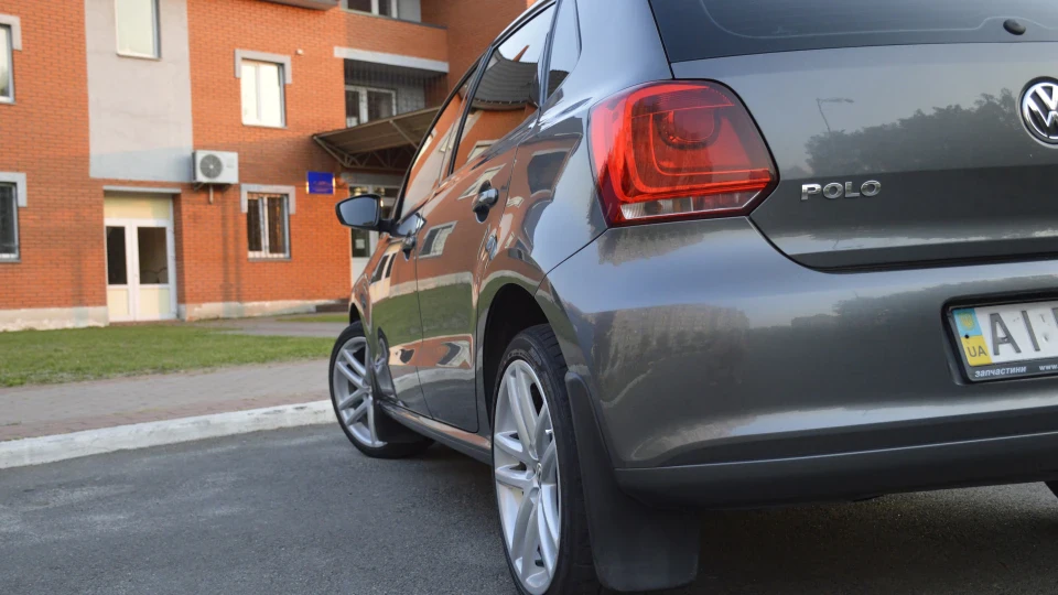 Volkswagen Polo Hatchback 1,2 turbo disel 5