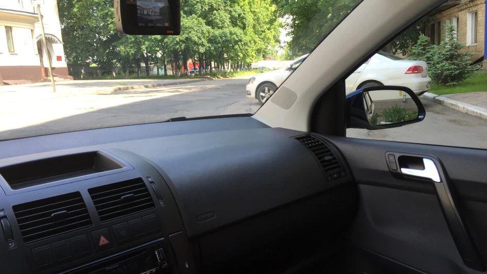 Volkswagen Polo Hatchback 1.4 BUD 2