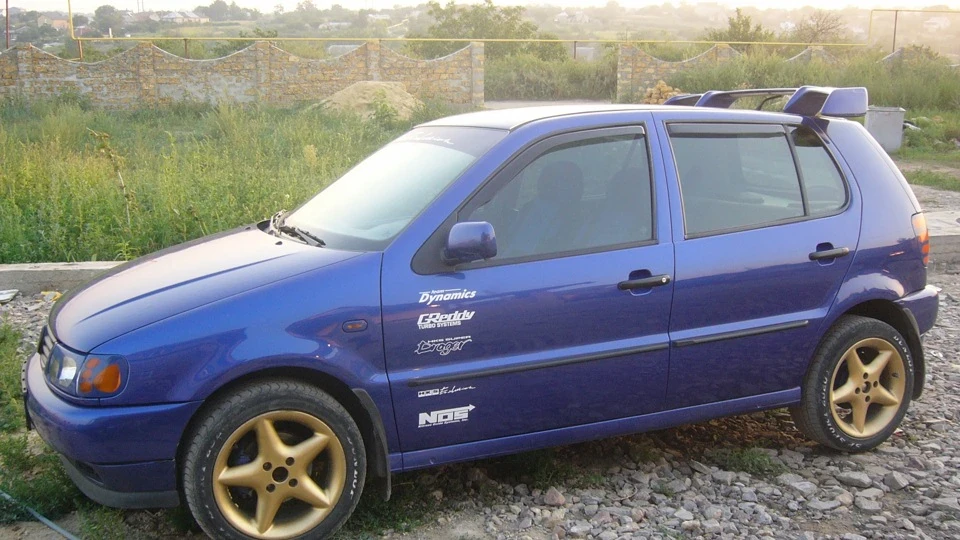 Volkswagen Polo Hatchback 1.4 Монік