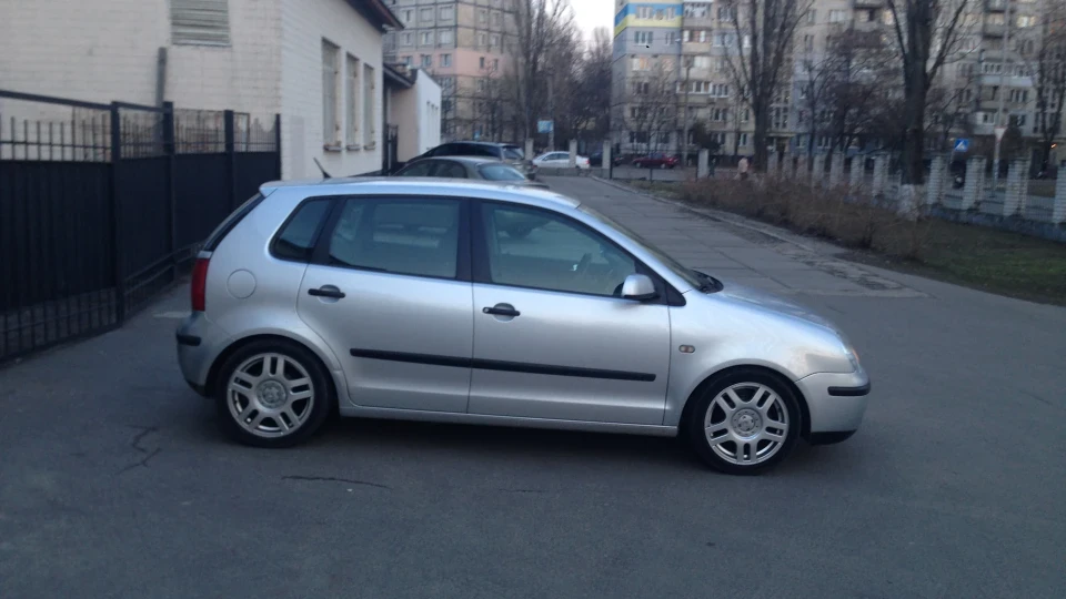 Volkswagen Polo Hatchback 9n 3