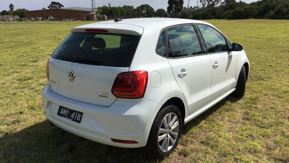 Volkswagen Polo Hatchback AMY 2