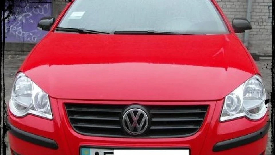 Volkswagen Polo Hatchback Ferrari 2