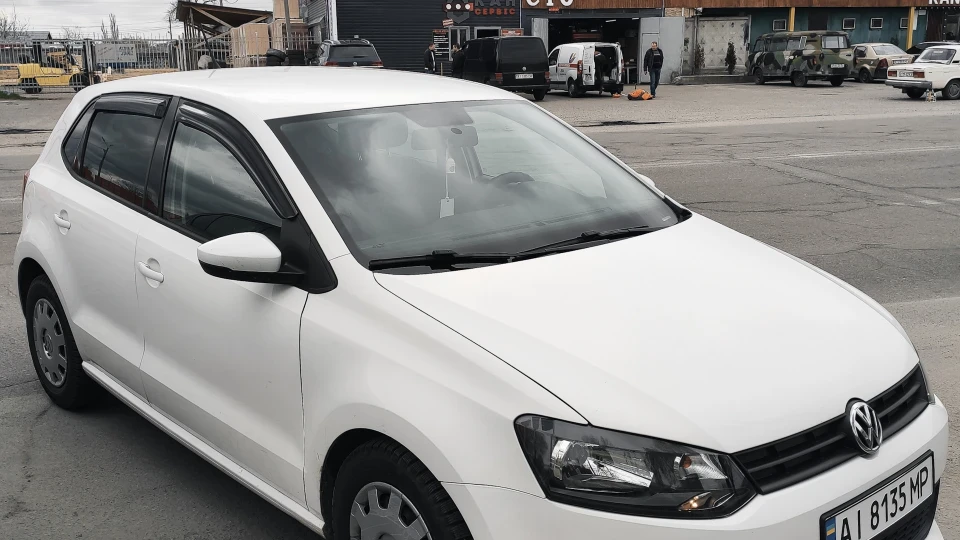 Volkswagen Polo Hatchback Гольф на мінімалках