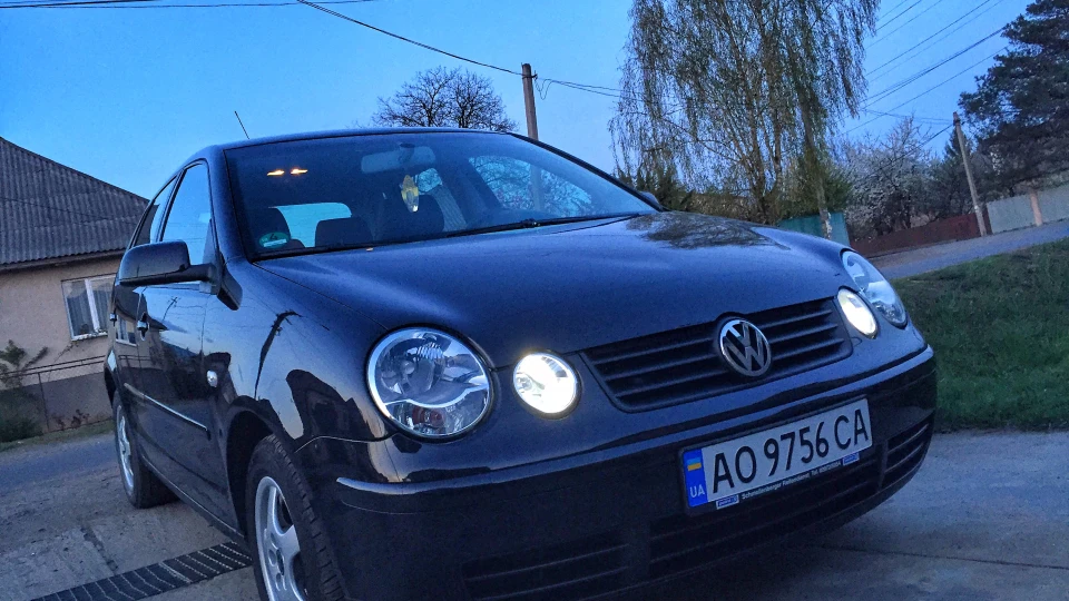 Volkswagen Polo Hatchback KASTA Black 3