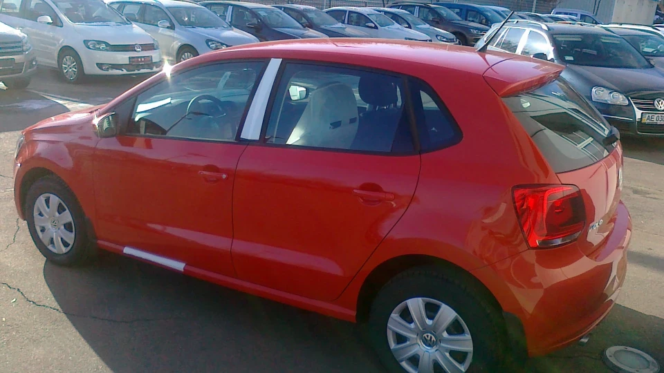 Volkswagen Polo Hatchback Кнопка 2