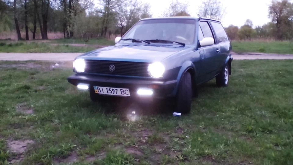 Volkswagen Polo Hatchback маленький гелентваген