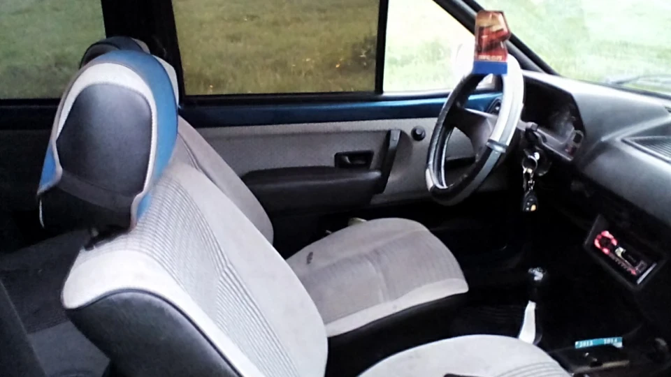 Volkswagen Polo Hatchback маленький гелентваген 3