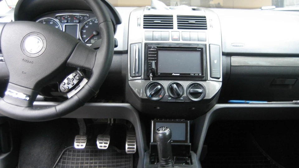 Volkswagen Polo Hatchback МК4 3