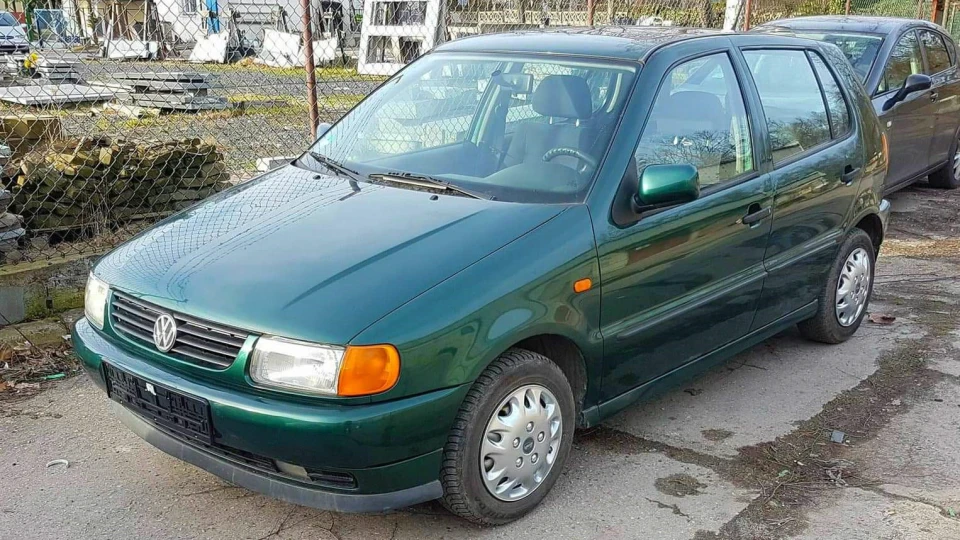 Volkswagen Polo Hatchback О це так попадос))