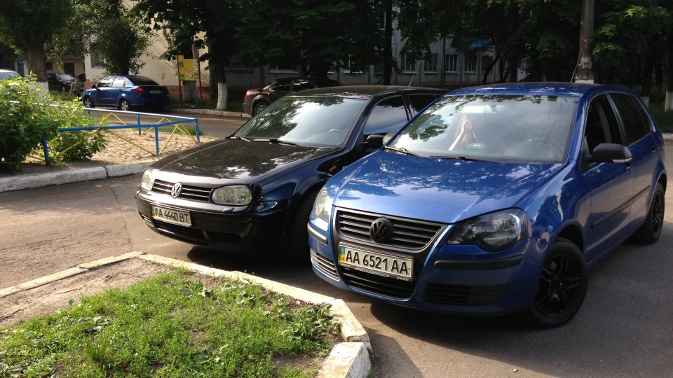 Volkswagen Polo Hatchback Polka 2