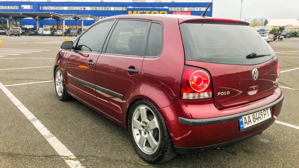 Volkswagen Polo Hatchback Polo на Пневмі